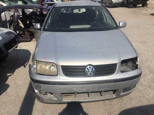 Volkswagen Polo 2000-2002 Çıkma Yedek Panjur